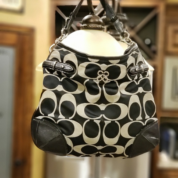 Coach Handbags - ⚛Final Sale Price ⚛❣Authentic❣ Coach Collette